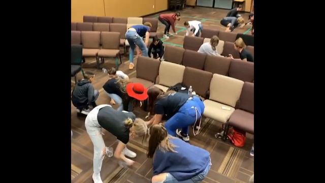Head, Shoulders, Knees and CUP! FUN Youth Group Game. смотреть онлайн
