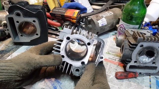 Почему мопед жрет масло. Все причины