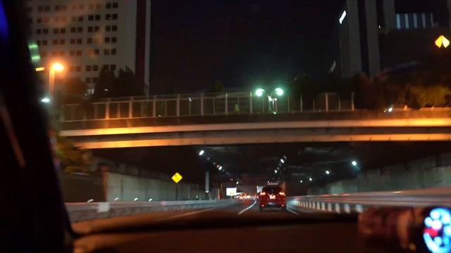 A super loud Lexus LFA on a ride on the C1 and Wangan in tokyo wiith my 300zx смотреть онлайн
