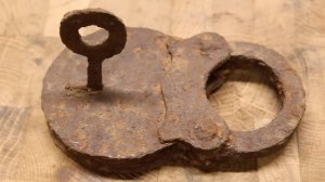 Реставрация очень ржавого замка. Навесной замок 19 века