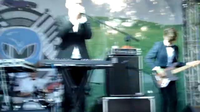 Tesla Boy - Spirit Of The Night, live @ Usad'ba Jazz (5.06.2011) смотреть онлайн