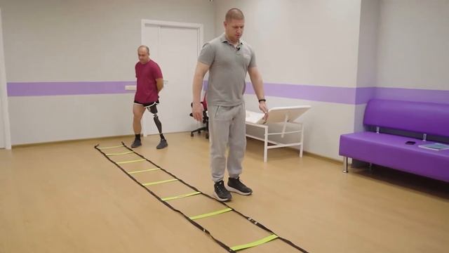 Упражнение с координационной лестницей 2 смотреть онлайн