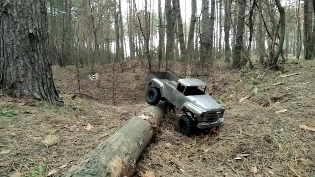 RC Трофи ЗиЛ Пикап Мастер 1/9 - первый выезд и прогулка по лесу. смотреть онлайн