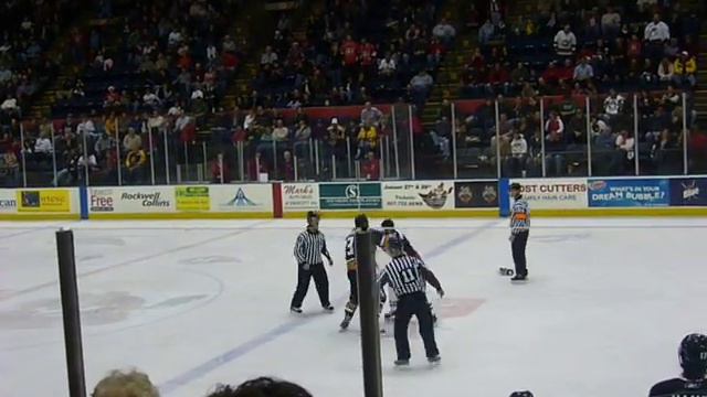 B-Sens Jeremy Yablonski Vs Syracuse Crunch Jon Mirasty
