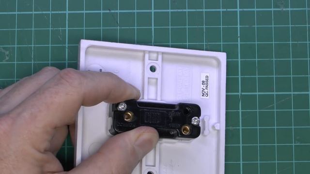 Light Switches One Way, Two Way, Intermediate смотреть онлайн