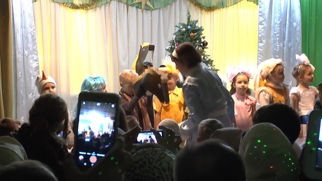 Рождественский утренник воскресной школы "Радуга" 08-01-2017 смотреть онлайн
