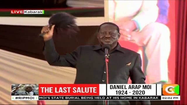 Raila Odinga performs a traditional Luo ritual to send off Mzee Moi смотреть онлайн
