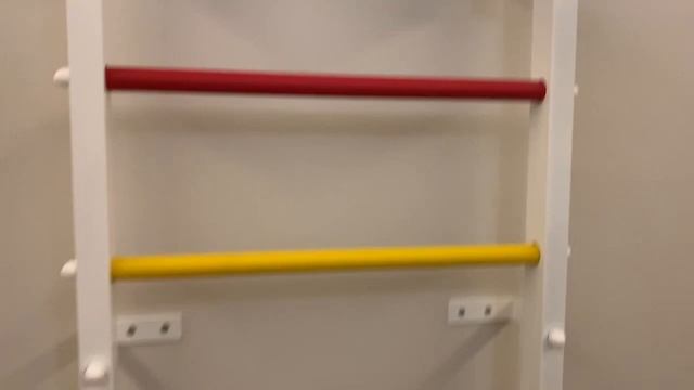 Установка шведской стенки враспор, турник 3 хвата смотреть онлайн