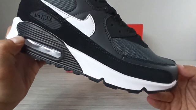 Nike Air Max 90 черно-серые смотреть онлайн