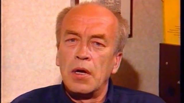 Маяковский "Хорошее отношение к лошадям". смотреть онлайн