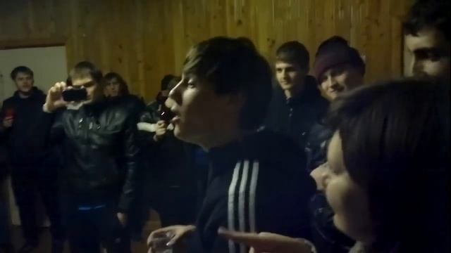 Парень Офигенно Читает Реп смотреть онлайн