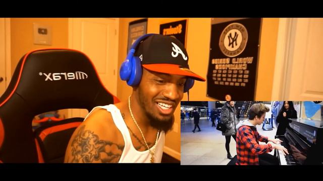 No Life Shaq Reaction Dance Monkey Piano Street Performance смотреть онлайн