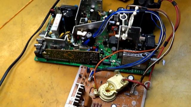 Ремонт или халтура? 2 часть. Телевизор Panasonic TX-21PM10T. Не проходит сигнал с приставки Т2. смотреть онлайн