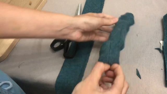 Тёплая манишка вместо свитера или шарфа смотреть онлайн