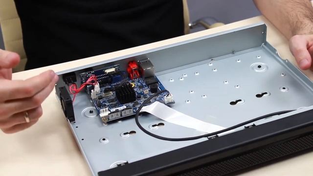 Видеорегистратор DH NVR4216 4KS2 смотреть онлайн