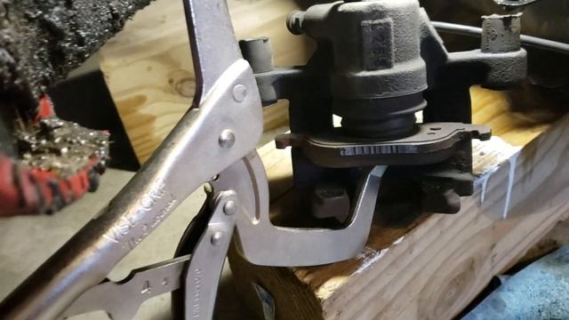 Brake Piston - How to compress Mercedes смотреть онлайн