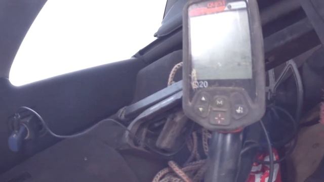Нашел кольцо на поле с Nokta Makro Simplex Plus смотреть онлайн