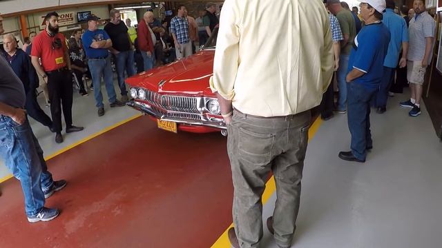 Купил "Масл кар" // Сколько стоит 12 летняя Феррари смотреть онлайн