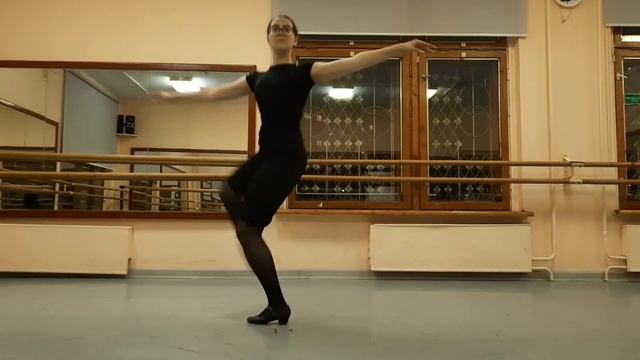 Основные мужские и женские трюки в Русском народном танце смотреть онлайн