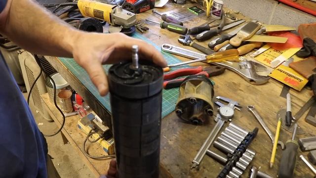 Secrets Inside Your Well Pump. How Does A Deep Well Pump Work? FarmCraft101 смотреть онлайн