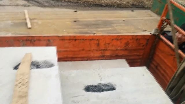 Скания G 440, подняли ведущую ось, разгрузка в Клину смотреть онлайн