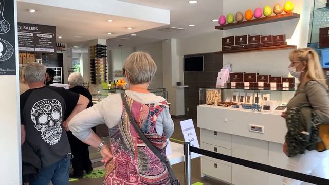 VLOG: Франция 2021. Покупка круассанов