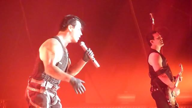 RAMMSTEIN FRÜHLING IN PARIS OAKLAND SAN FRANCISCO 2011 ORACLE ARENA HD смотреть онлайн