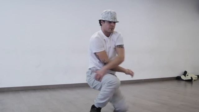 CURSO DE BREAK DANCE - Cómo BAILAR BREAK DANCE смотреть онлайн