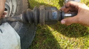 Замена сальника привода на коробке ,Toyota Старлет !