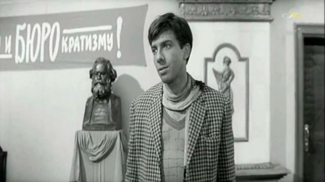 Я сын лейтенанта Шмидта... Так-так-так-так! Помните Очаков?.. смотреть онлайн