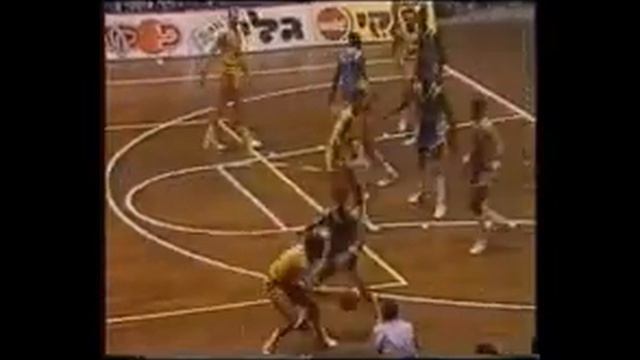 Nikos Galis 44 pts. vs. Kevin Magee 36 pts. 1988- ניקי גאליס 44 נק' נגד קווין מגי 36 נק' смотреть онлайн