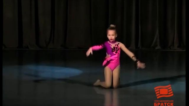 6 победных трофеев привезли маленькие Звёзды Братска смотреть онлайн