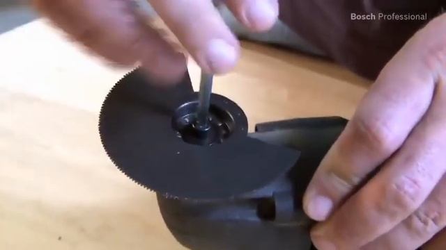 Bosch GOP 250 CE Professional Multi-cutter смотреть онлайн