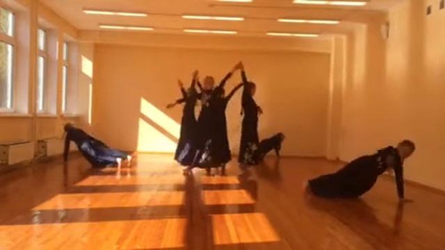 Студия современного танца "Контрасты" - "Звездное небо" смотреть онлайн