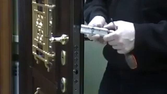 Замена личинки замка в дверях смотреть онлайн