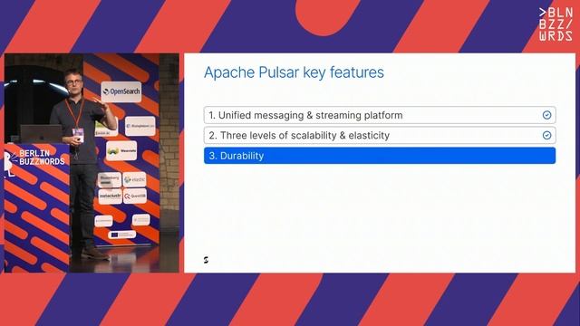 Julien Jakubowski - Scalable distributed messaging&streaming with Apache Pulsar смотреть онлайн