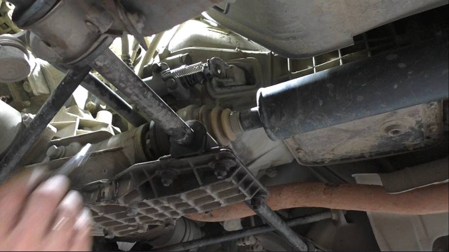 Замена рабочего цилиндра сцепления на Chevrolet Niva 4х4 Шевроле Нива 2016 года смотреть онлайн