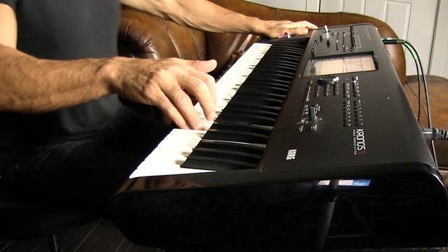 Derek Sherinian Improvising with his Korg Kronos (Part 2) смотреть онлайн
