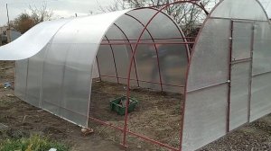 Установка Теплицы из Поликарбоната. Видео инструкция.