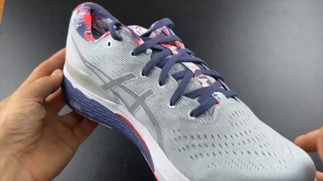 Распаковка кроссовок ASICS GEL-Kayano 28 Selebration of Sport Collection | TopRun смотреть онлайн