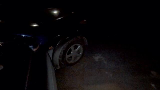 Сын маминой подруги меняет стартер