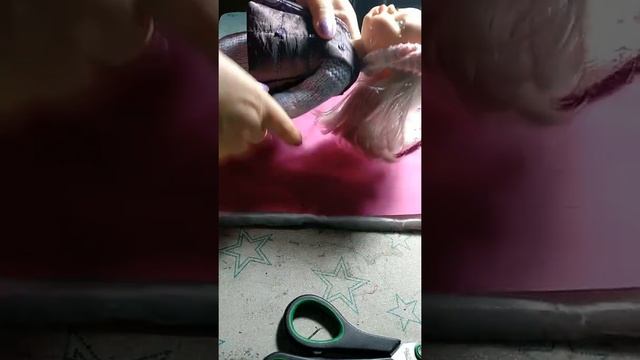 Куртка для куклы Паола Рейна.1. Простёгивание деталей. Крой. смотреть онлайн