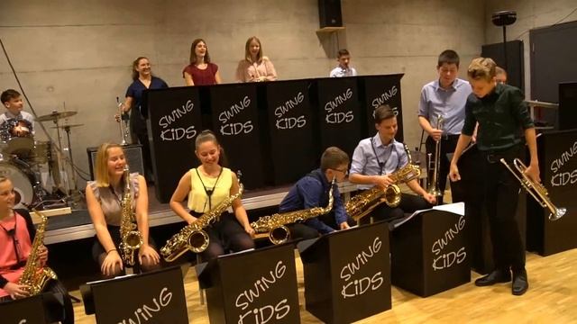 Trumpete solo "Cherry Pink and Apple Blossom White" смотреть онлайн