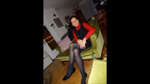 Hot Mature MILF Cougars Older Ladies in Pantyhose, Nylons, Tights & Mini Skirts