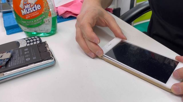 Как убрать царапины на дисплеи . Обязательно посмотрите смотреть онлайн