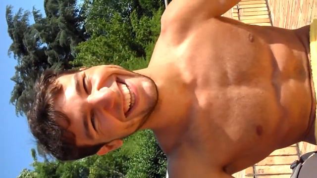 Interview with finswimmer Riccardo Campana, July 2013 смотреть онлайн