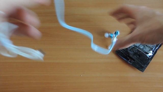 Светящиеся наушники SuperBass смотреть онлайн