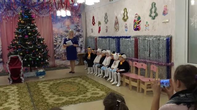 Нонна садик НГ’19 (Стих) смотреть онлайн