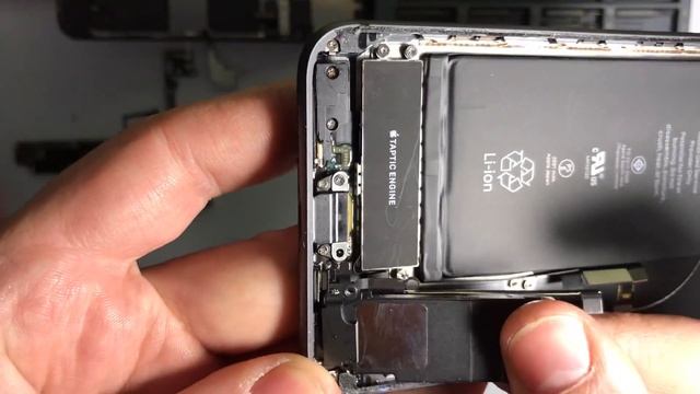 iPhone 8 Plus - полная разборка / iPhone 8+ - complete disassembly смотреть онлайн