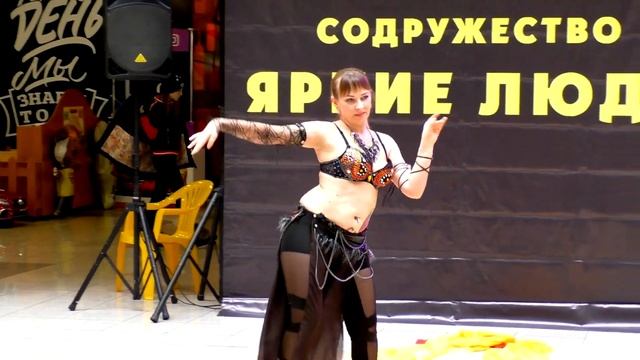 Шоу в восточном стиле / Выступает Ереметова Алёна . Новокузнецк смотреть онлайн